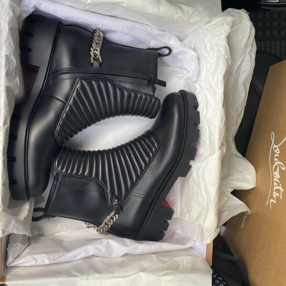 NEW: Christian Louboutin Combat boots w/ box & Dustbag